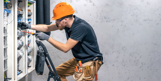 Best Licensed Electrician  in River Park, FL